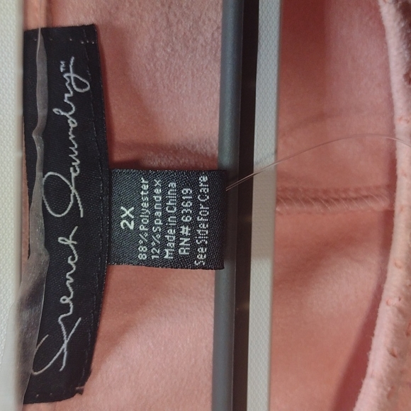 Light pink tank - Picture 2 of 6